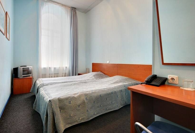 スタンダードルーム, Rinaldi At Moskovskiy Prospect, 18