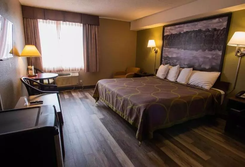 استودیو استاندارد با تخت کینگ, Super 8 By Wyndham Mississauga