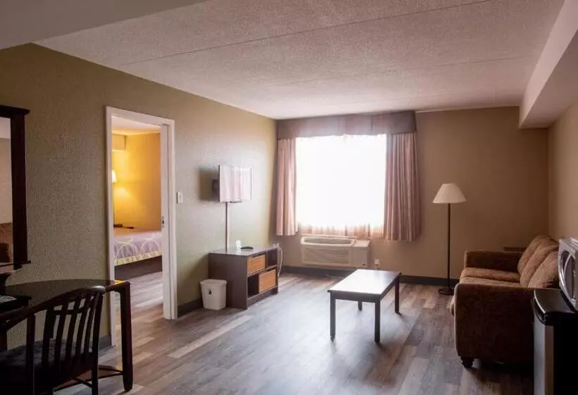استودیو استاندارد با تخت کینگ, Super 8 By Wyndham Mississauga