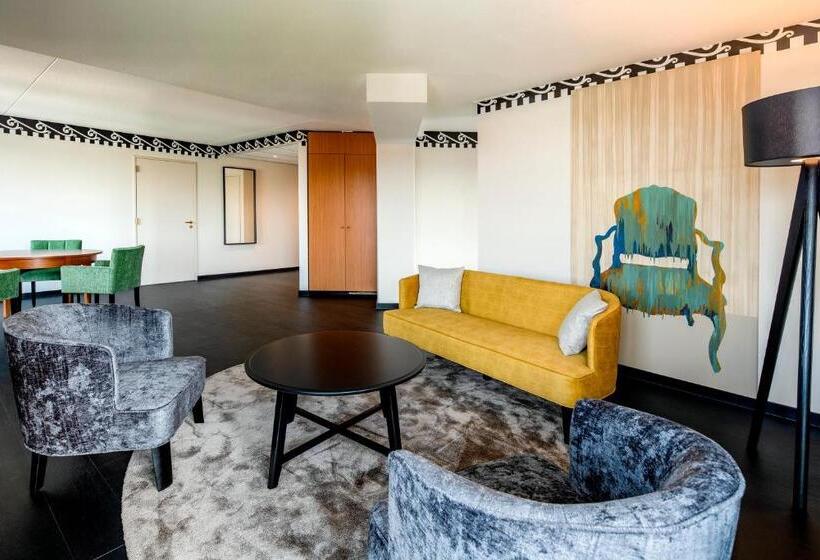 סוויטה, Theater Figi