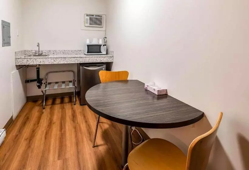 اتاق استاندارد, Motel 6 Kamloops, Bc