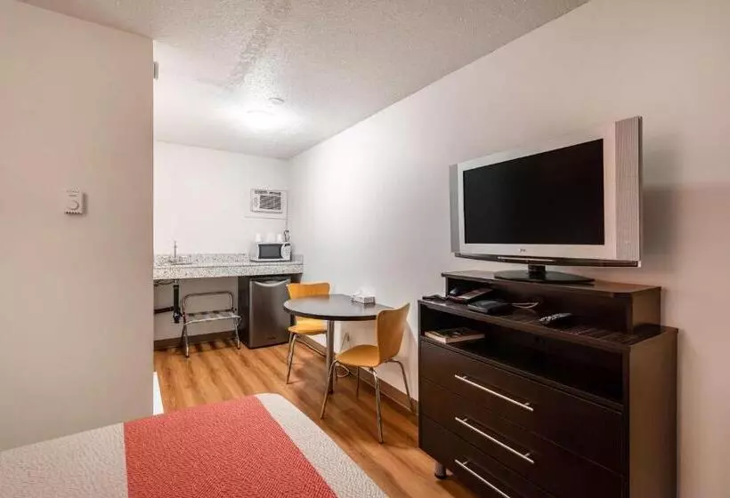 اتاق استاندارد, Motel 6 Kamloops, Bc