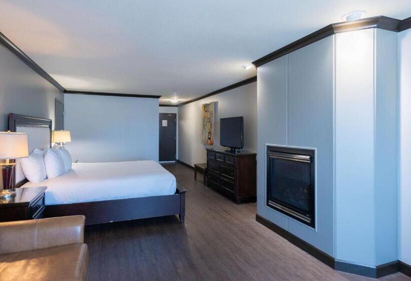 מיטת קינג בסוויטה, Prestige Treasure Cove Resort, Worldhotels Elite