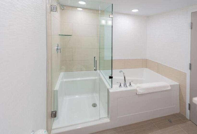 סוויטה אקזקיוטיב, Prestige Treasure Cove Resort, Worldhotels Elite