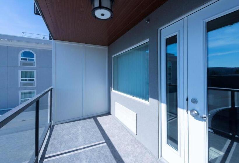 סוויטת אקזקיוטיב, עם מיטת קינג, Prestige Treasure Cove Resort, Worldhotels Elite