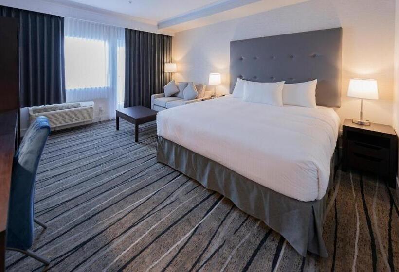 سوئیت اجرایی با تخت کینگ, Prestige Treasure Cove Resort, Worldhotels Elite