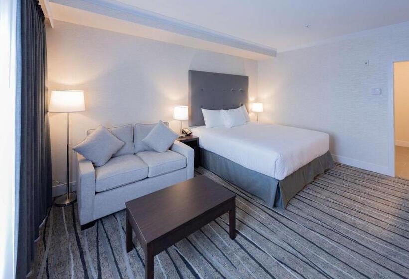 סוויטת אקזקיוטיב, עם מיטת קינג, Prestige Treasure Cove Resort, Worldhotels Elite