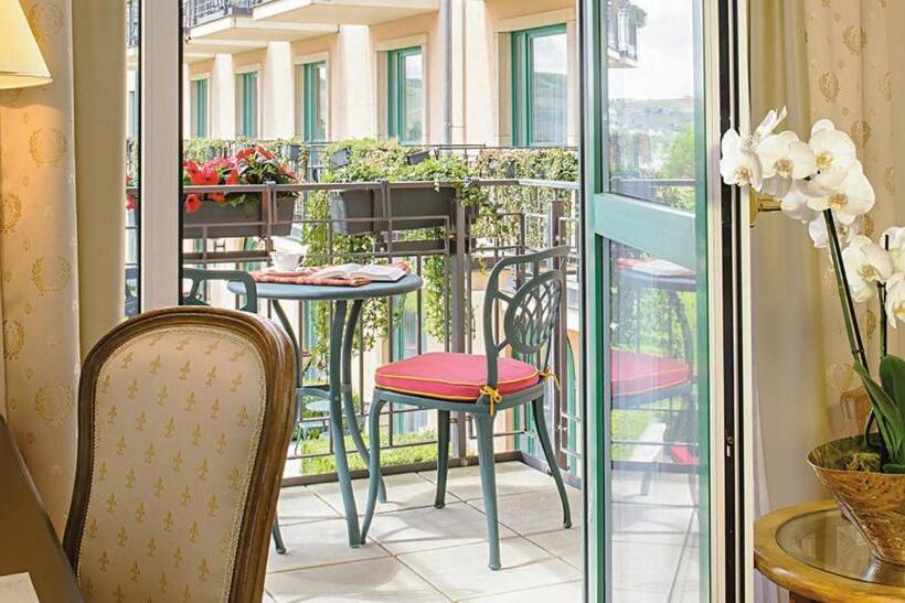 Номер Deluxe, Victor S Residenz Hotel Schloss Berg