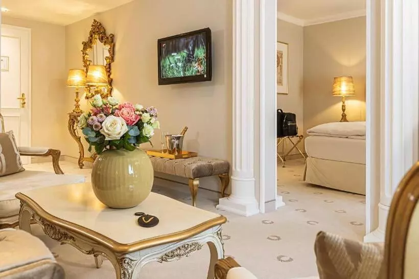 Standard Room, Victor S Residenz Hotel Schloss Berg