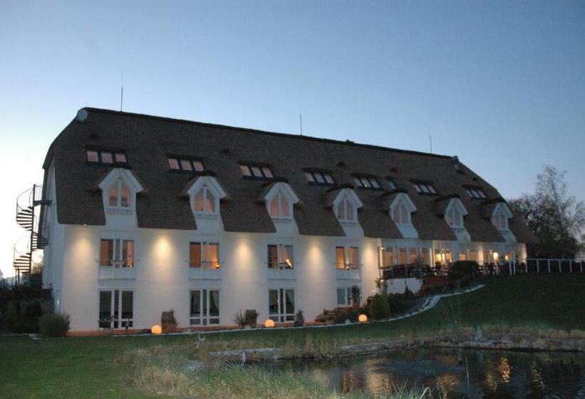 Номер Стандарт Вид на Озеро, Alago Hotel Am See