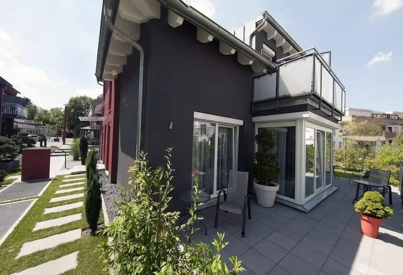 Deluxe-huone Puutarhanäkymä, Amalienburg   Boutique & Boarding
