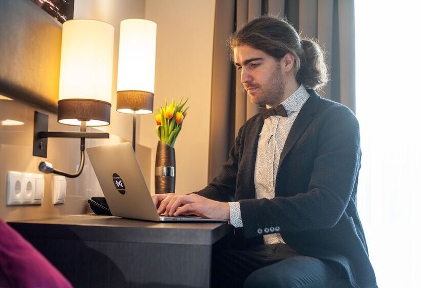 غرفة ديلوكس مطلّة علي الحديقة, Amalienburg   Boutique & Boarding