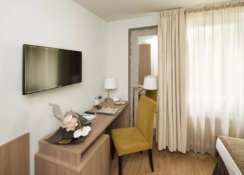 コンフォートシングルルーム, Art Hotel Aachen