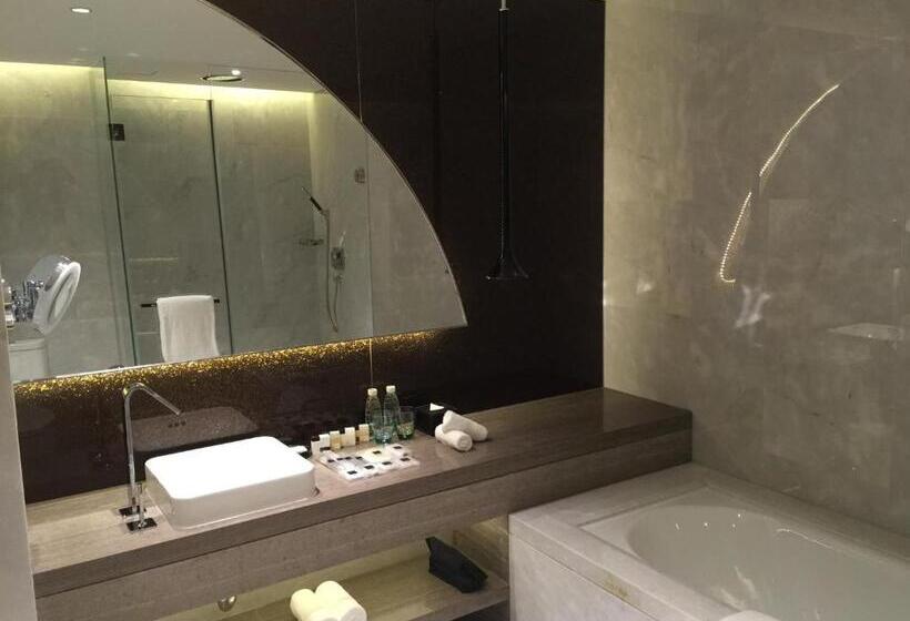 اتاق لوکس, Beijing Qianyuan