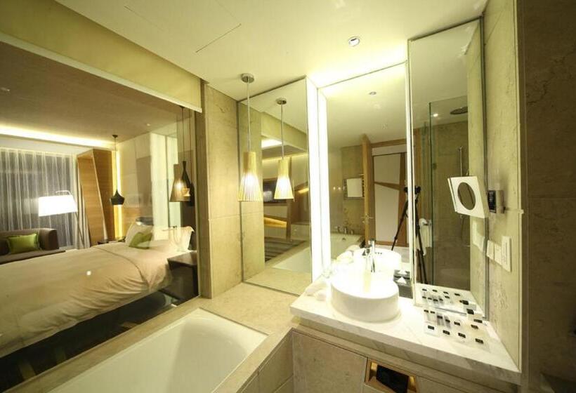 اتاق لوکس, Beijing Qianyuan