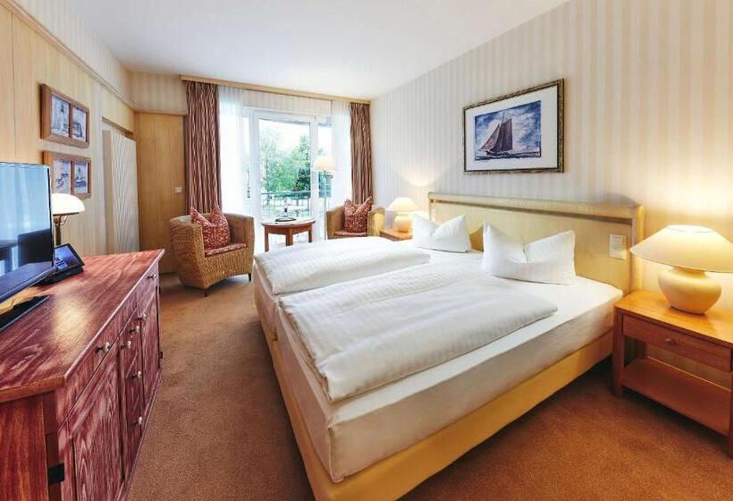 标准间带双人床, Dorint Strandresort & Spa Ostseebad Wustrow