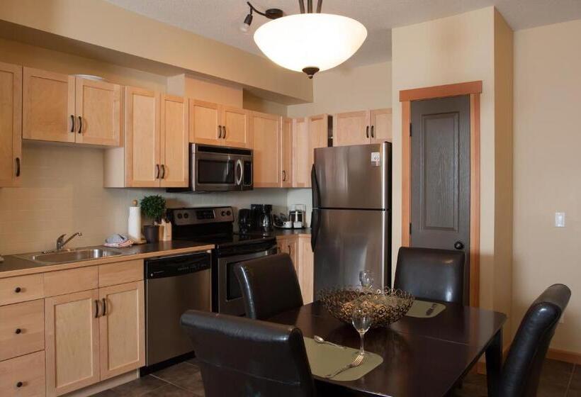 סוויטה, Lodges At Canmore