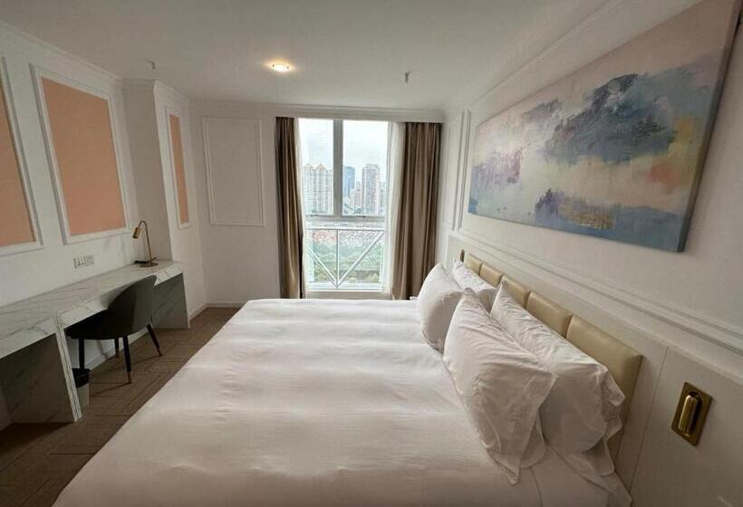 Quarto Deluxe, Magnificent International