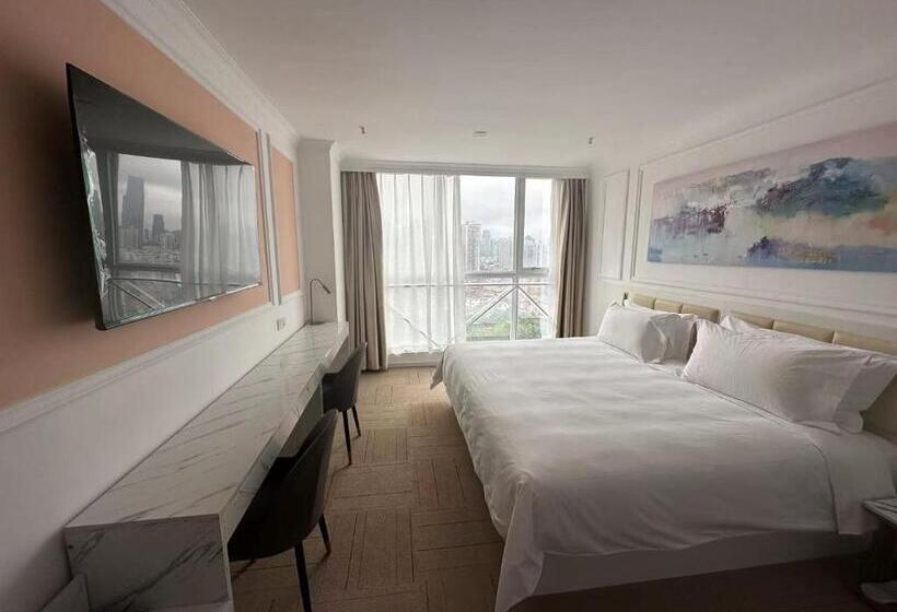 디럭스 룸, Magnificent International