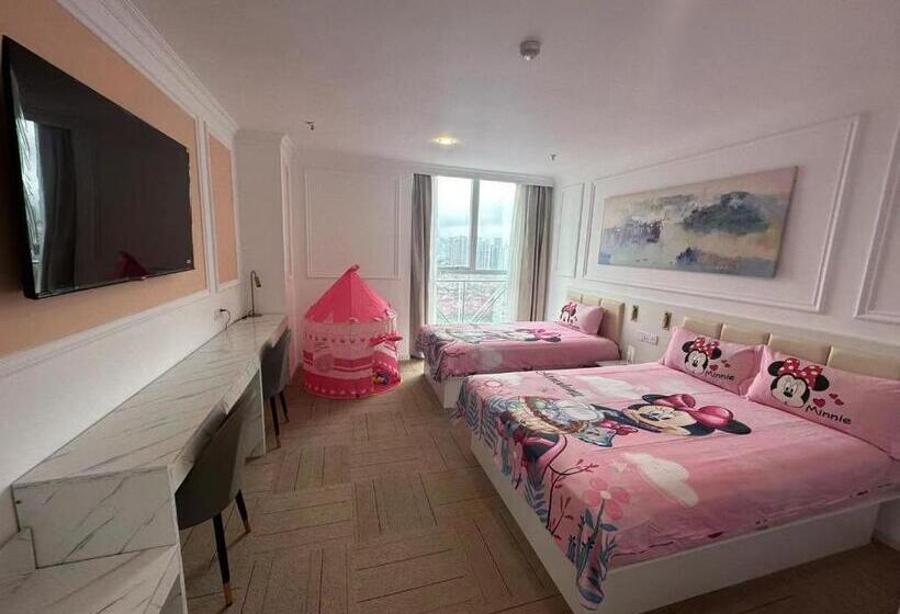 Quarto Familiar Deluxe, Magnificent International