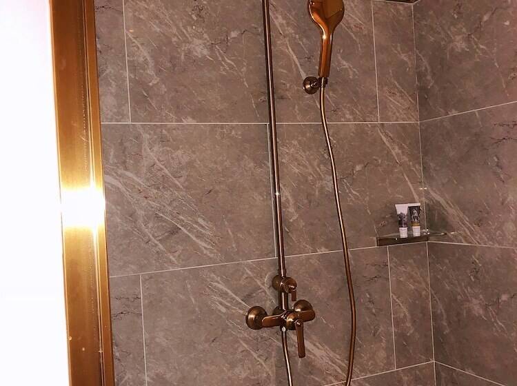 اتاق لوکس, Mercure Shanghai Hongqiao Central