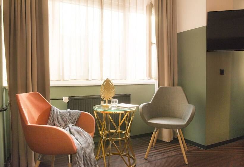 اتاق استاندارد, Neuer Fritz