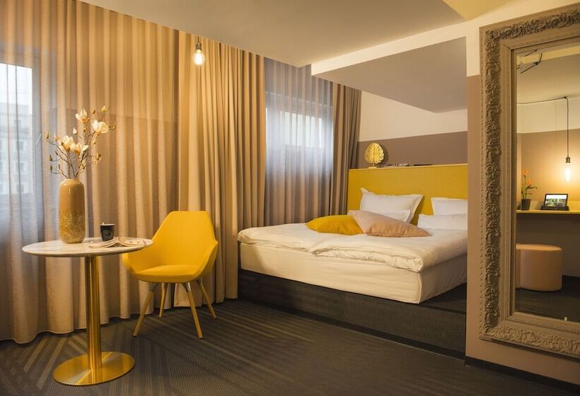 اتاق استاندارد, Neuer Fritz