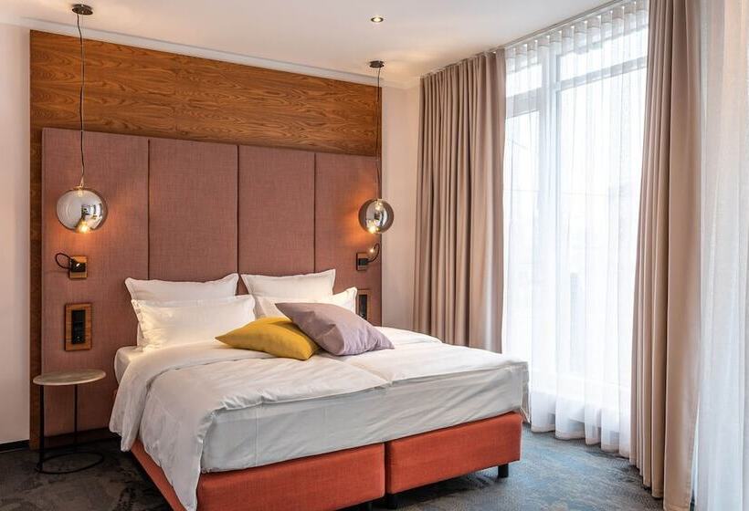 سوییت جونیور, Neuer Fritz