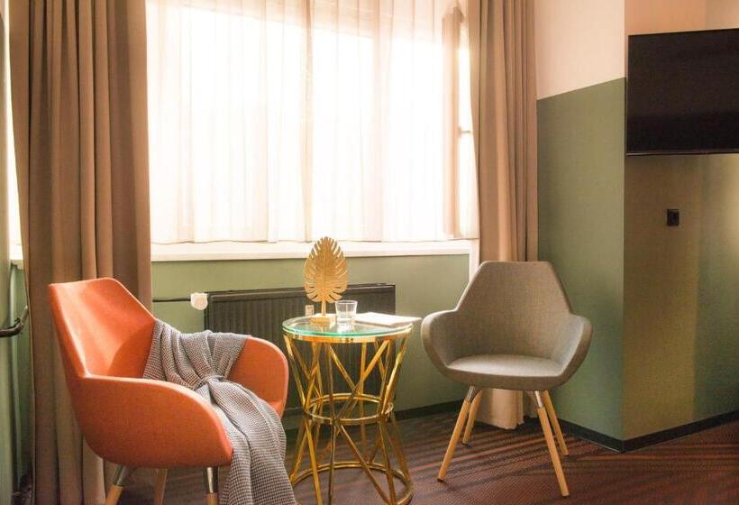 اتاق استاندارد با چشمانداز رودخانه, Neuer Fritz