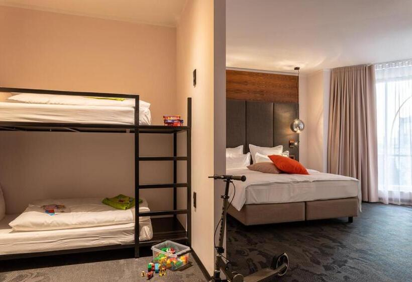 1 Bedroom Apartment River View, Neuer Fritz