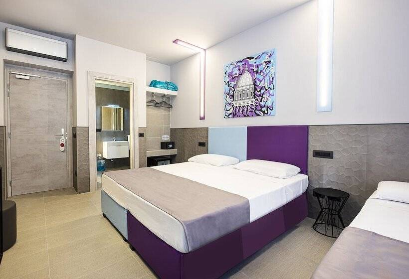 اتاق استاندارد چهار تخته, Relais Dei Papi