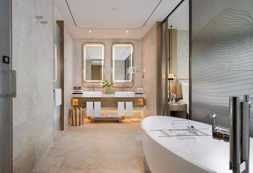 Pokój Executive, Shenzhenair International