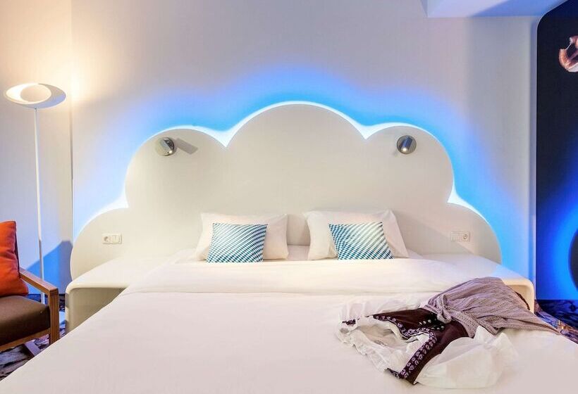 اتاق راحتی سه تخته, Styles München Ost Messe