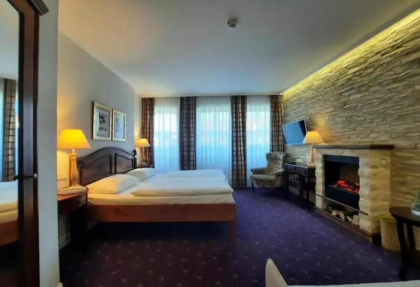 Standard Room, Unstruttal