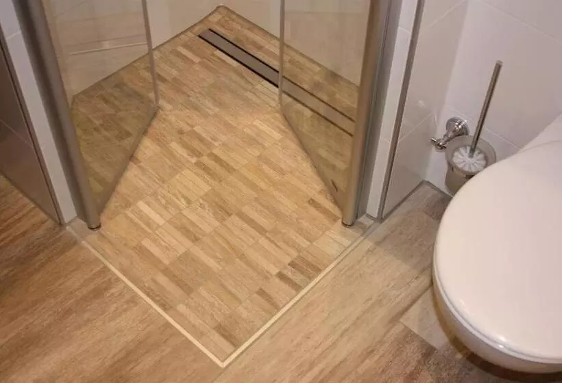 Standard Room, Unstruttal