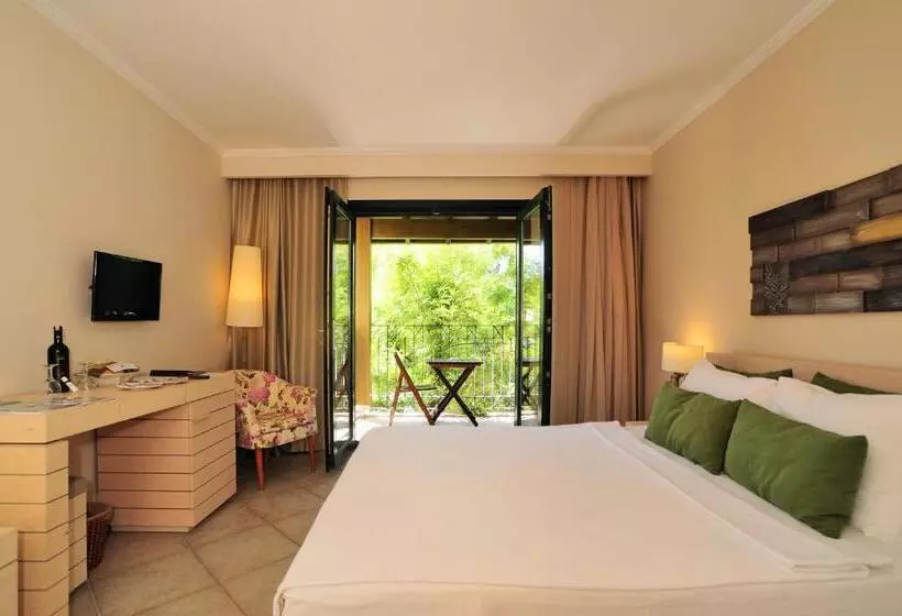 Standard Triple Room, Zeytinada