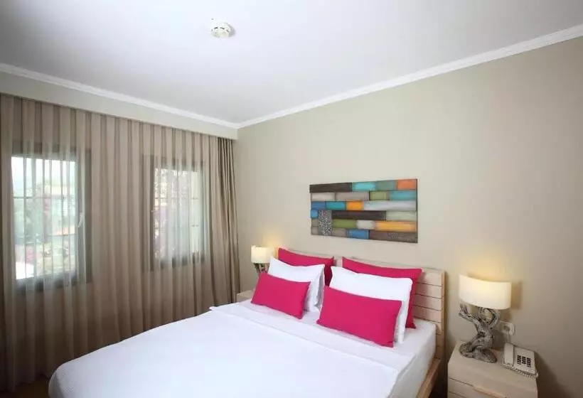 Standard Triple Room, Zeytinada