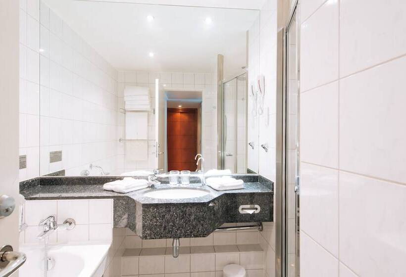 Номер Премиум, Arora Hotel Gatwick
