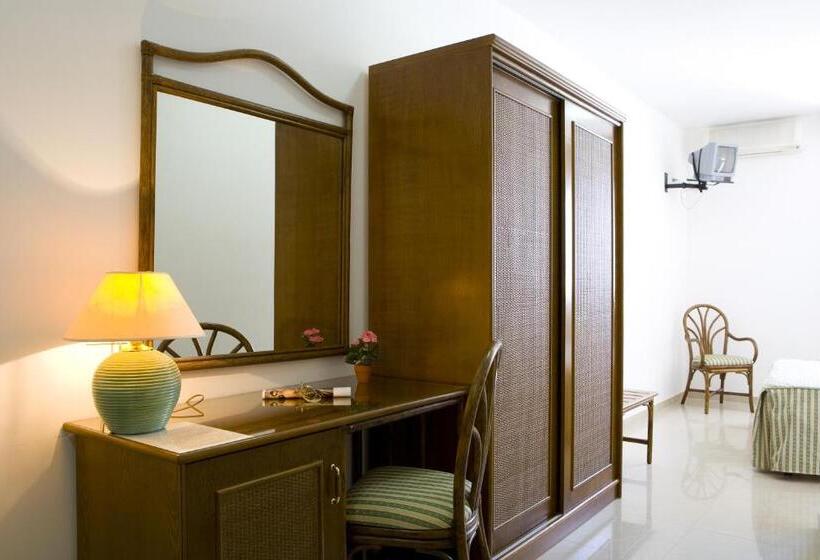 חדר סטנדרט נוף לים, Casthotels Tramonto D Oro Terme