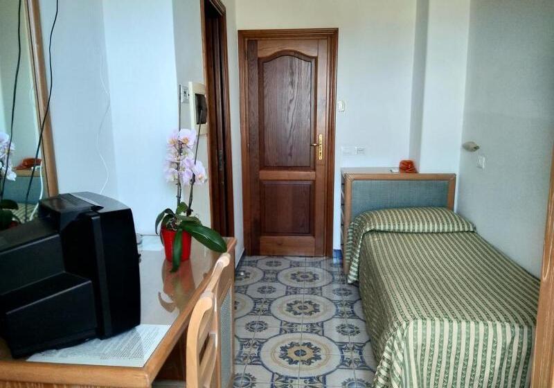 חדר סטנדרטי יחיד עם נוף לים, Casthotels Tramonto D Oro Terme