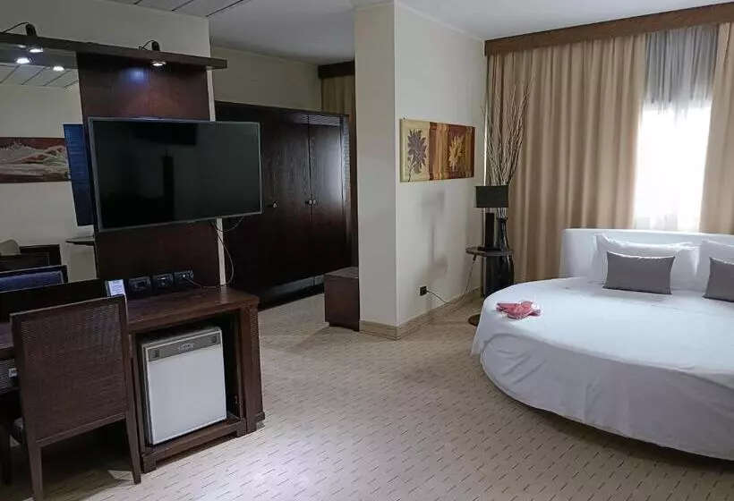 デラックスジュニアスイート, Green Hotel Ninfa