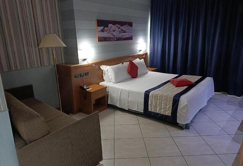 غرفة قياسية رباعية, Green Hotel Ninfa