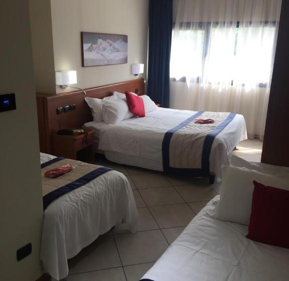 4인용 스탠다드 룸, Green Hotel Ninfa