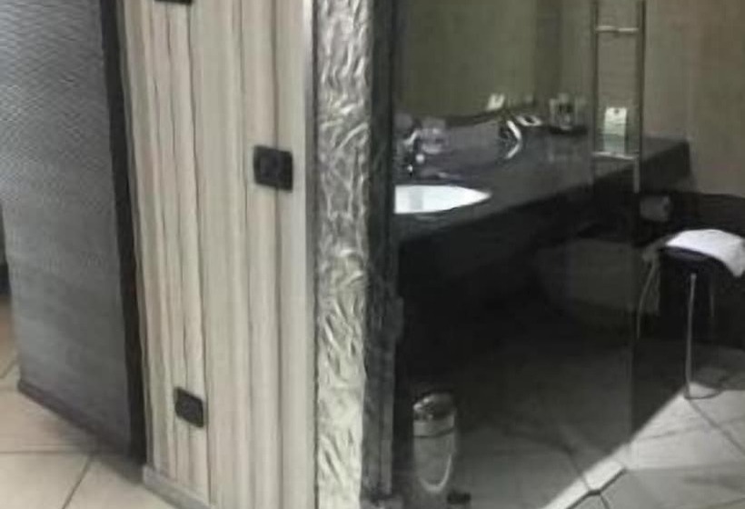 غرفة سوبيريور, Green Hotel Ninfa