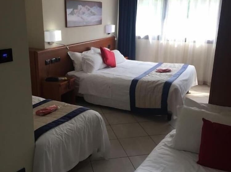 غرفة قياسية, Green Hotel Ninfa