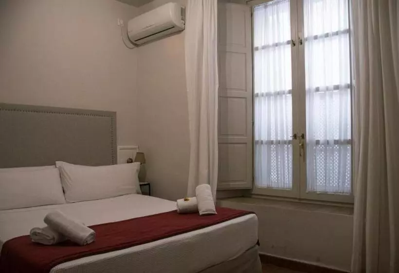 اتاق اکونومی, Hostal Callejon Del Agua
