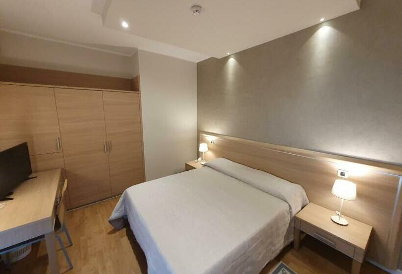 חדר סטנדרט עם מרפסת, Eurovil Garni