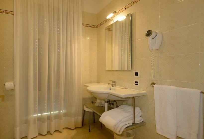 חדר סופריור, Eurovil Garni