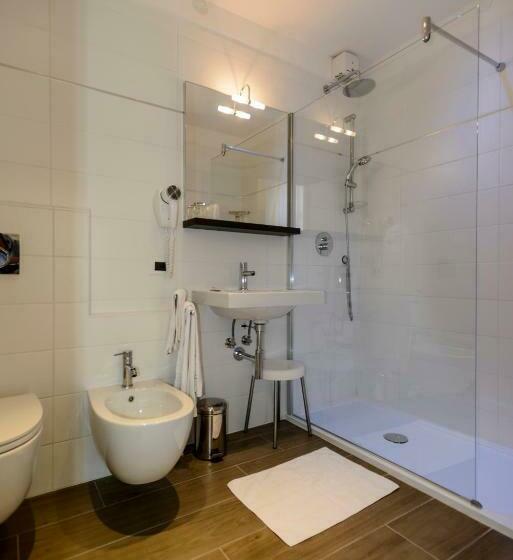 חדר סופריור, Eurovil Garni