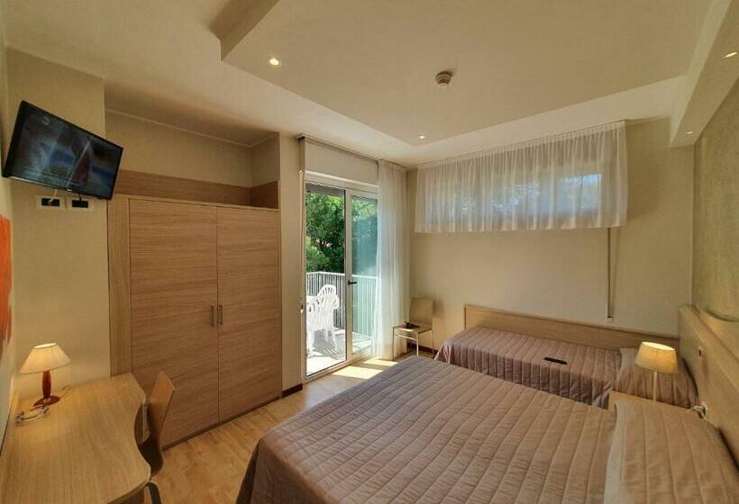 חדר סטנדרט לשלושה, Eurovil Garni